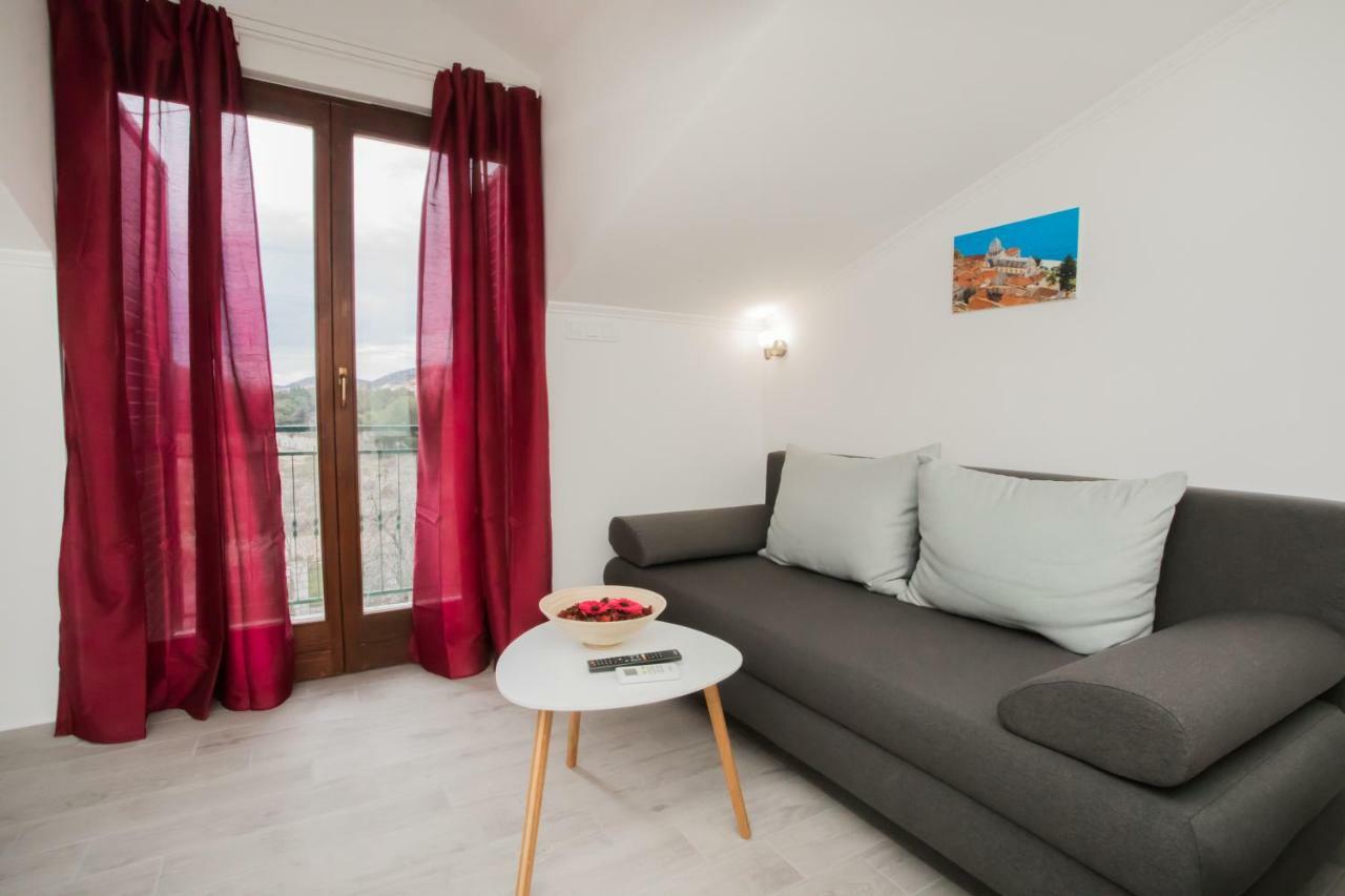 Apartments Tonka Sibenik Exterior photo